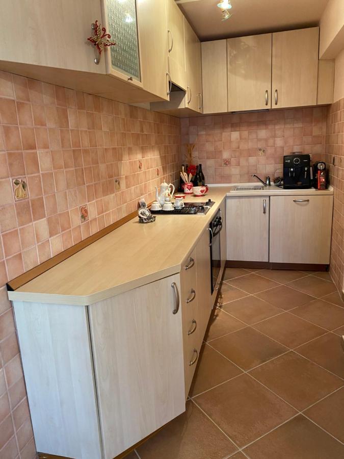 Apartment L'Odore Del Mare Dolac Esterno foto