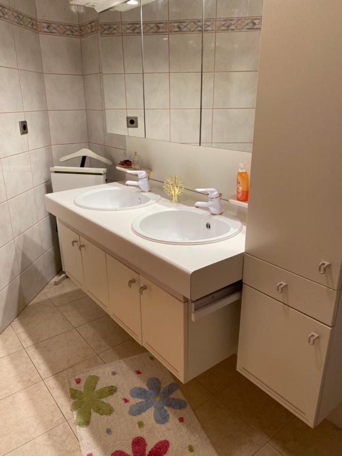 Apartment L'Odore Del Mare Dolac Esterno foto
