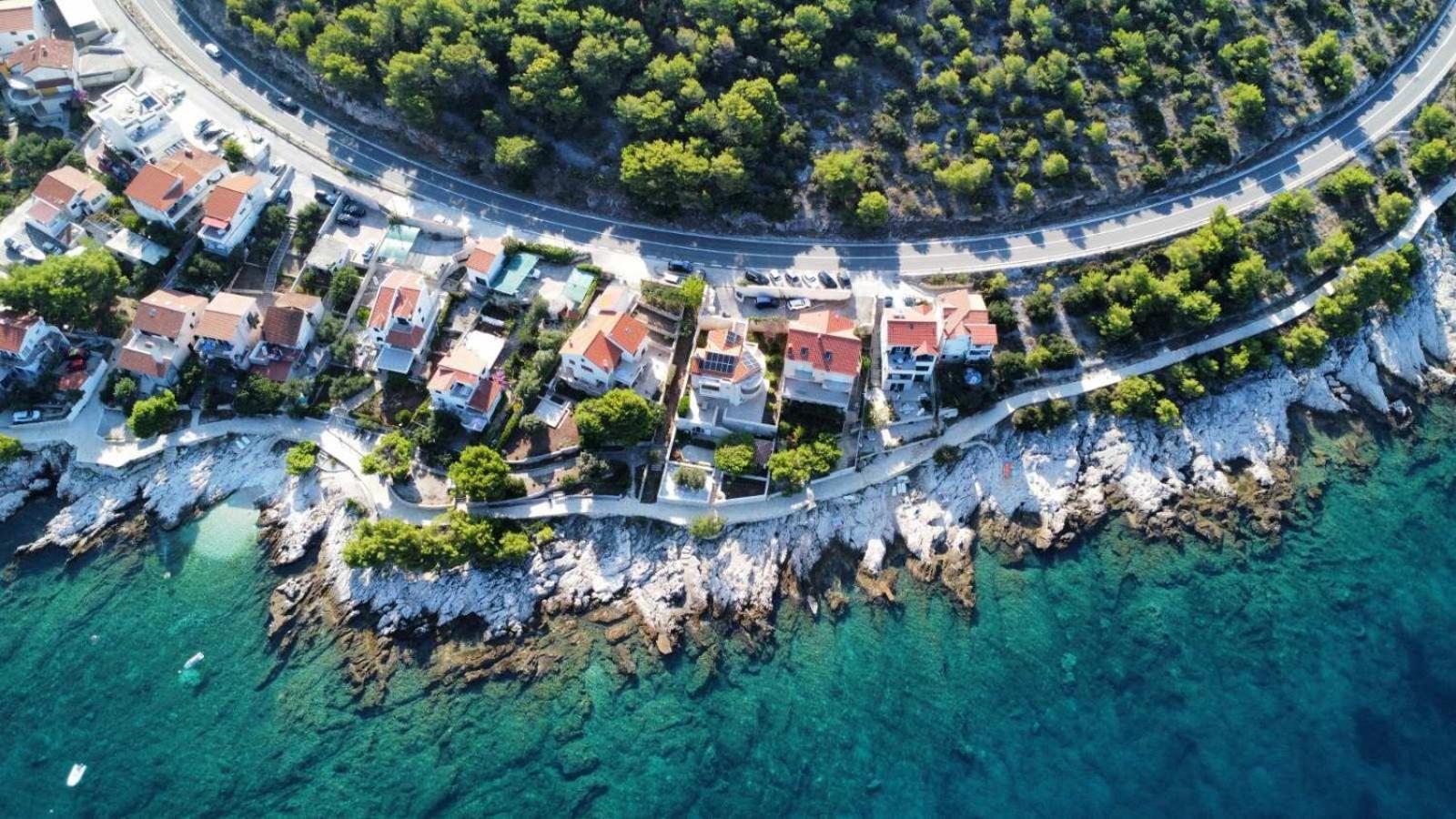 Apartment L'Odore Del Mare Dolac Esterno foto